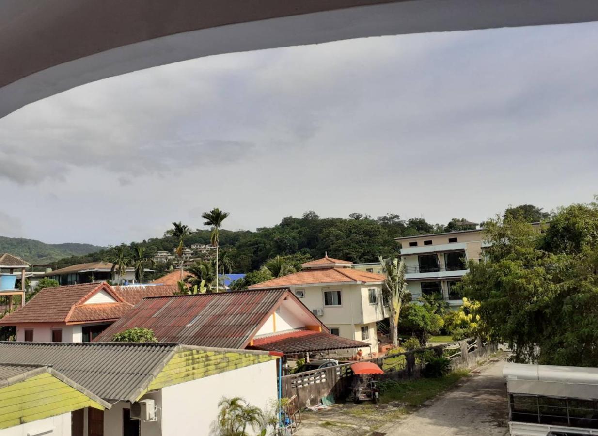 Praew Mansion Hotel Pantai Kamala Bagian luar foto