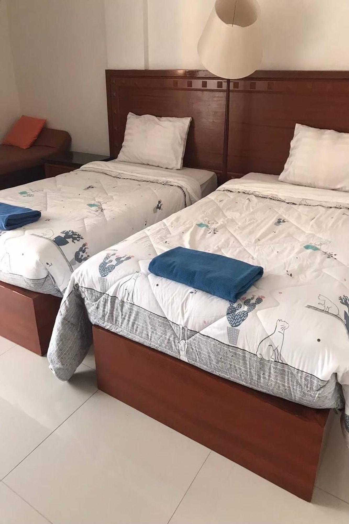 Praew Mansion Hotel Pantai Kamala Bagian luar foto
